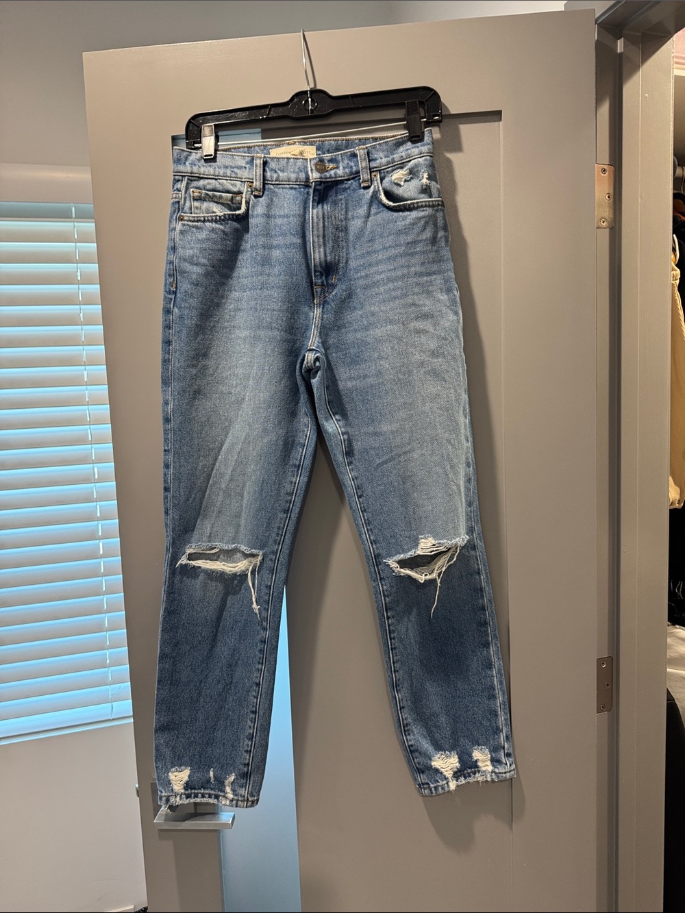 Current/Elliott Light Blue Distressed Relaxed Jeans size 25